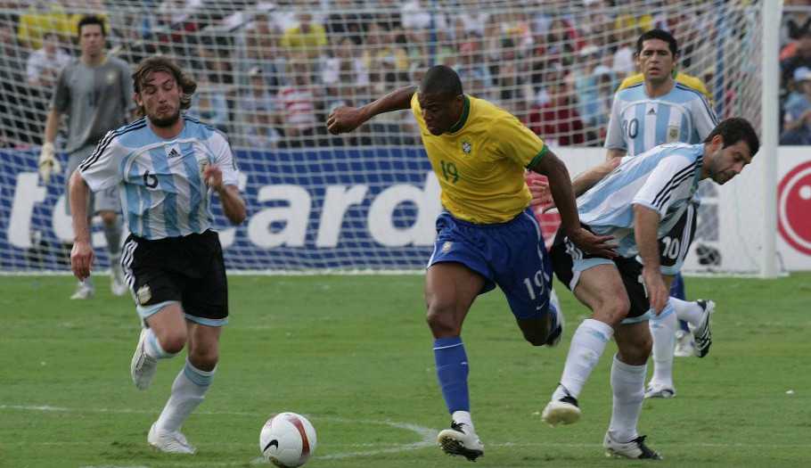 Após 14 anos, a Copa América será decidida novamente por Brasil e Argentina