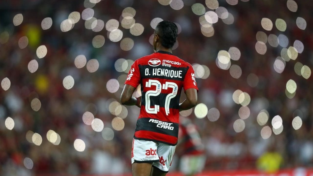 Renovação de Bruno Henrique gera impasse em reunião entre Flamengo e Palmeiras Lorena Bueri