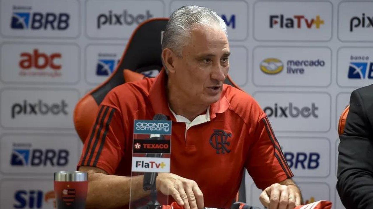 Tite é apresentado como novo técnico do Flamengo  Lorena Bueri