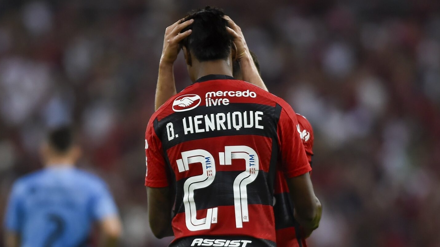 Palmeiras melhora a oferta, oferece 4 anos de contrato a Bruno Henrique e aguarda decisão do jogador Lorena Bueri