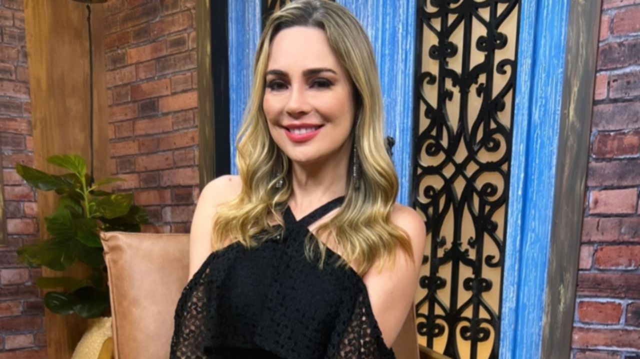  Rachel Sheherazade se pronuncia em suas redes sociais sobre seu sumiço Lorena Bueri