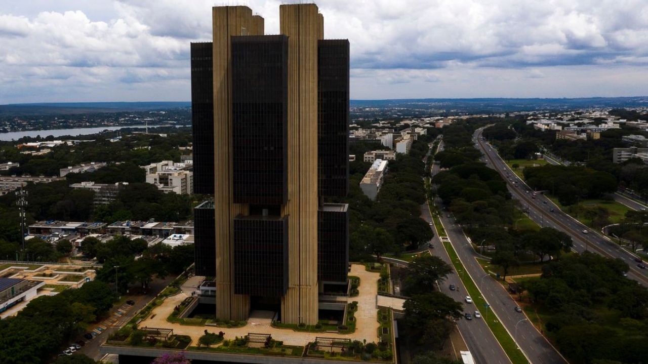 Queda na atividade econômica em agosto contrasta com crescimento do primeiro semestre Lorena Bueri