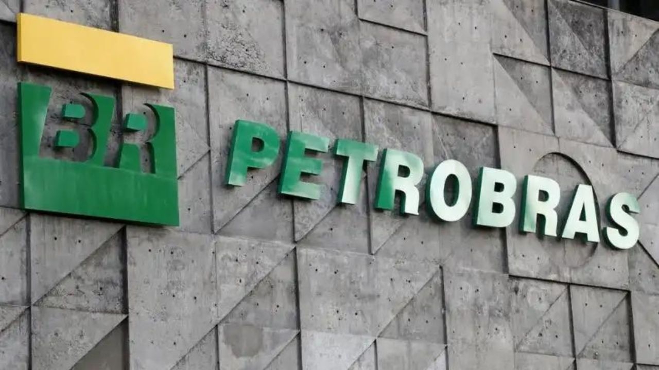 Petrobras busca parcerias na Bolívia: gás, energias renováveis e lítio em pauta Lorena Bueri