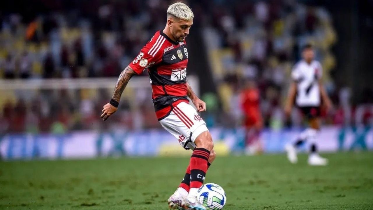 Destaque no clássico, Arrascaeta fala sobre o futuro do Flamengo no Campeonato Brasileiro Lorena Bueri