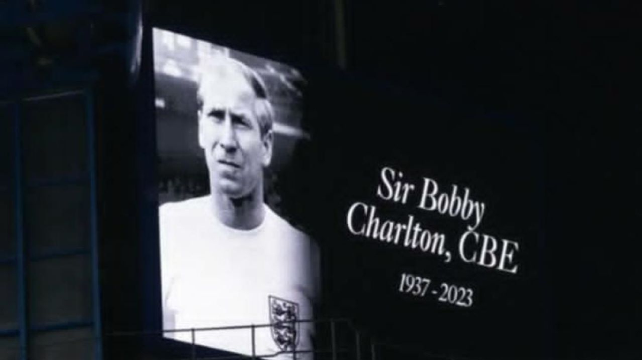 Manchester City punirá cânticos ofensivos contra Sir Bobby Charlton Lorena Bueri