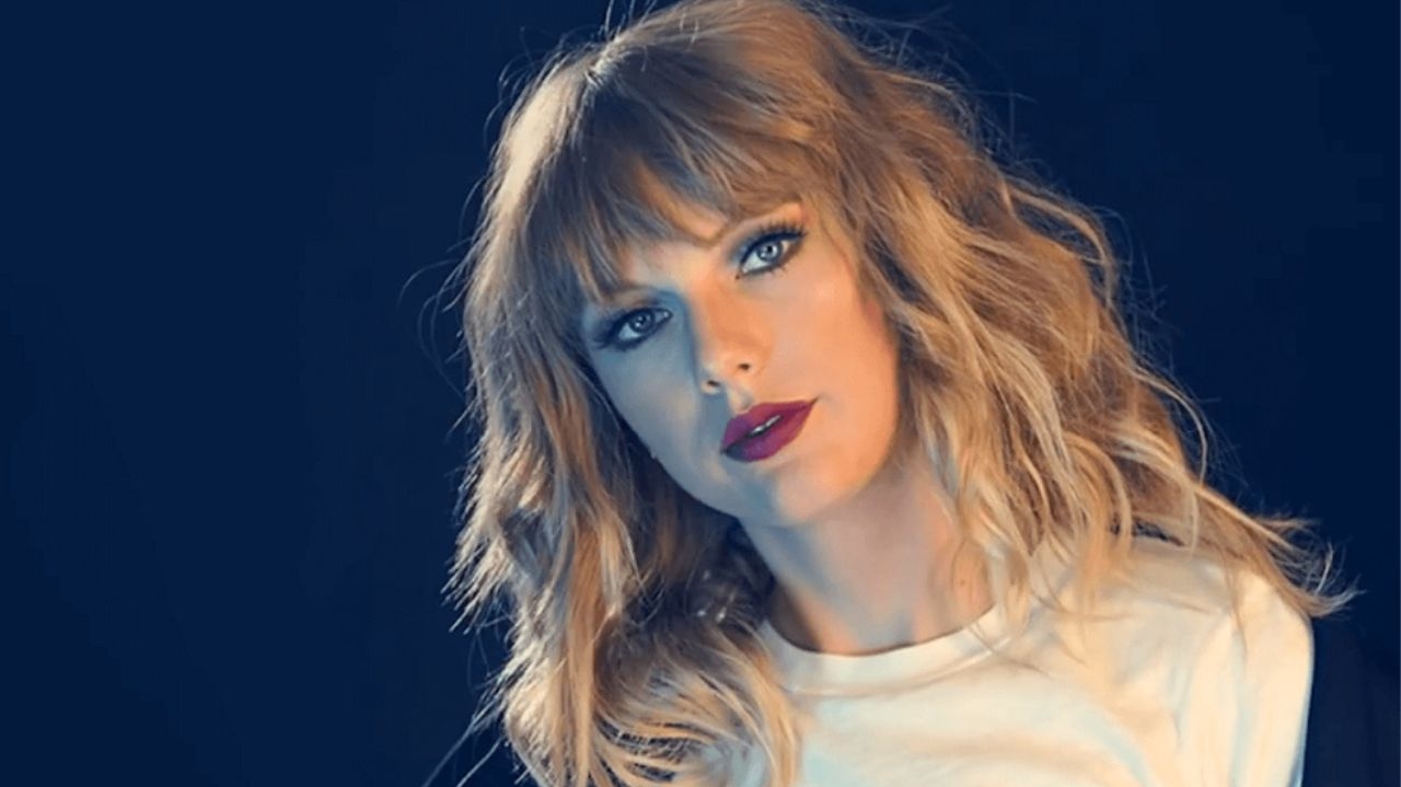 Taylor Swift lança versão remixada de 'Bad Blood' com colaboração de Kendrick Lamar Lorena Bueri