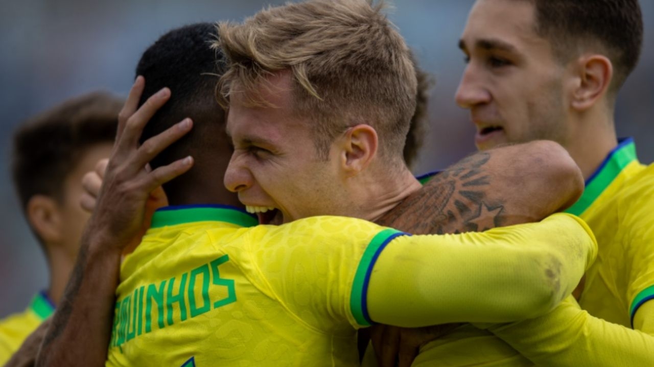 Seleção Brasileira de futebol vence Honduras e vai à semifinal dos