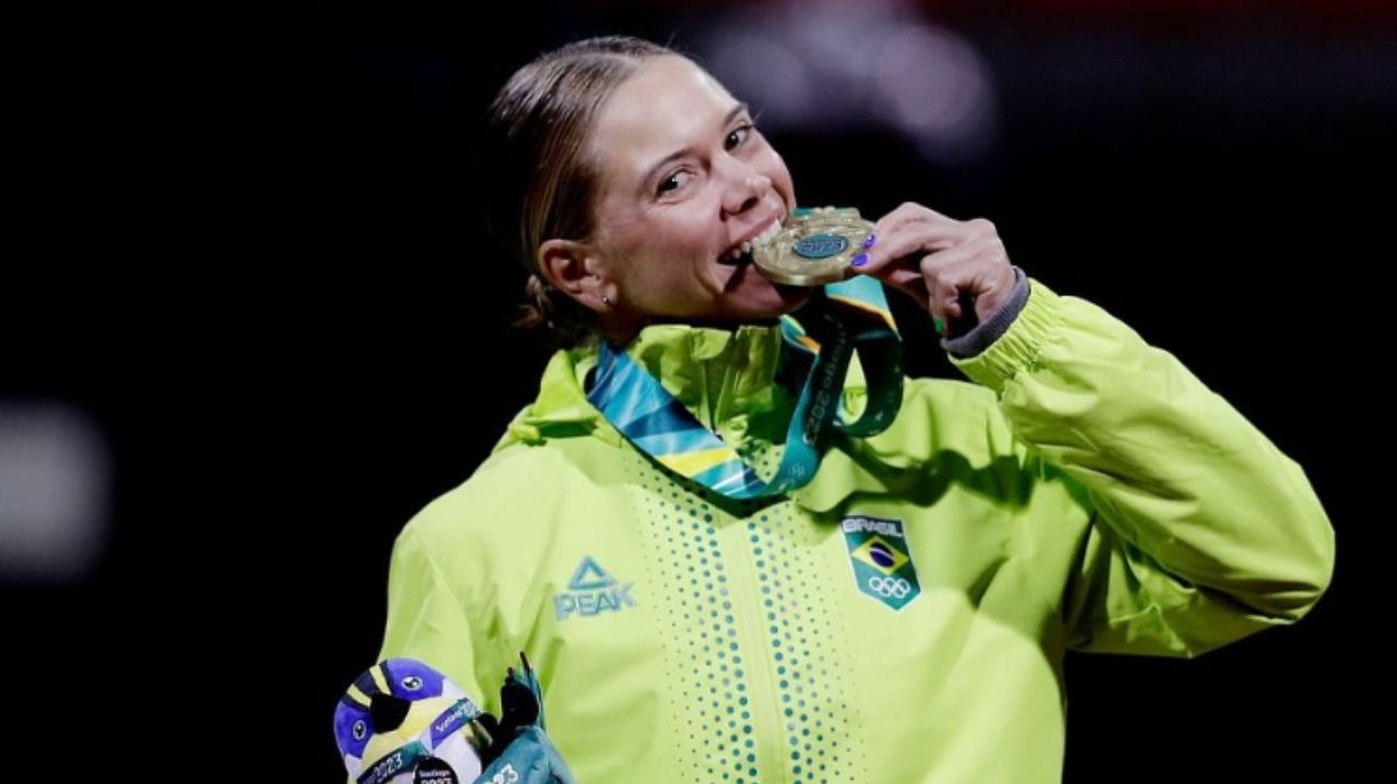 Laura Pigossi conquista dois ouros e faz história no Pan-Americano Lorena Bueri