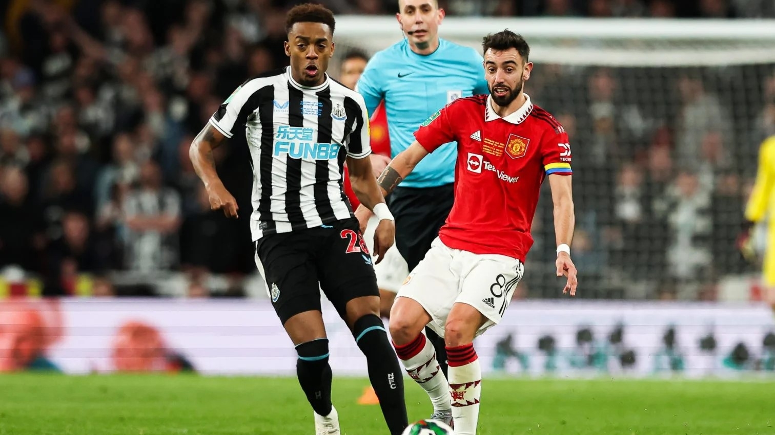 Manchester United e Newcastle se enfrentam pela Copa da Liga Inglesa Lorena Bueri