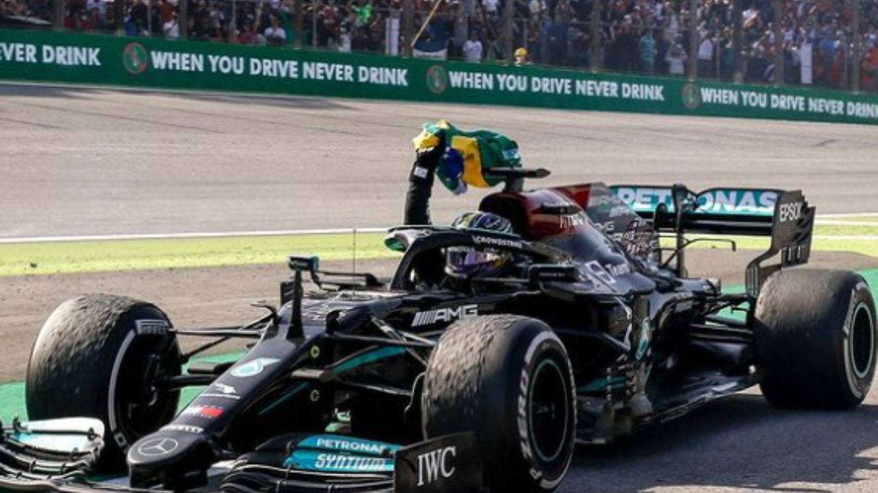 Hamilton comenta sobre vencer no Brasil e segundo lugar na Fórmula 1 Lorena Bueri