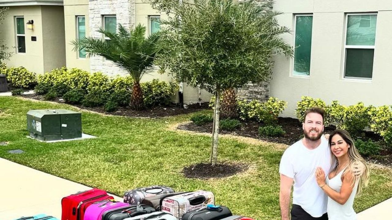 Thiago Nigro surpreende a web com quantidade de malas na volta de Orlando Lorena Bueri
