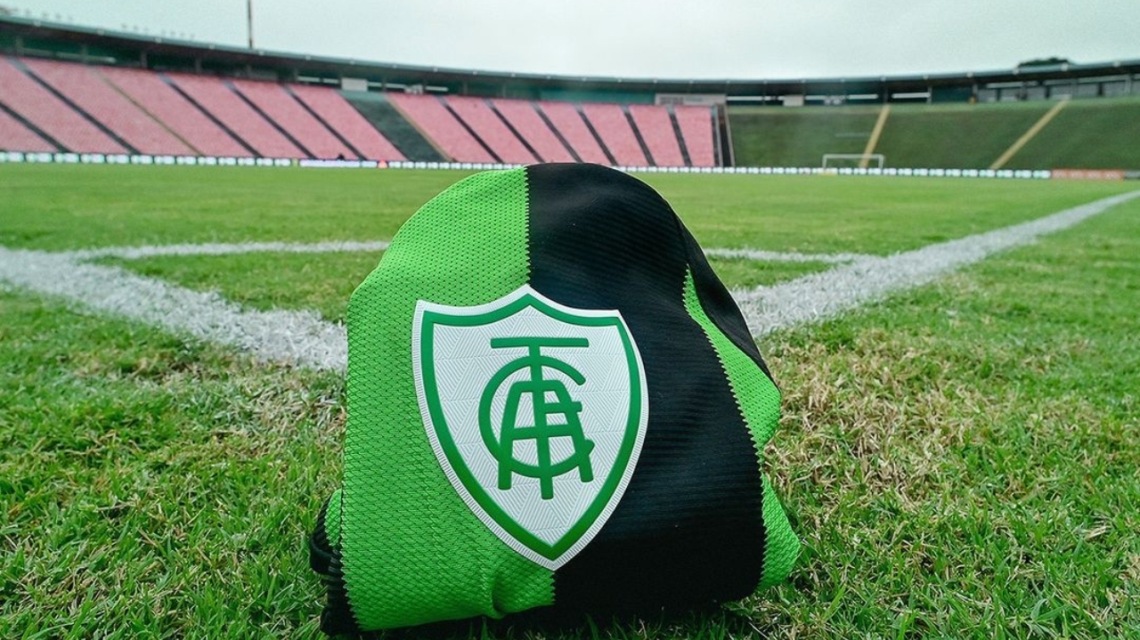 América-MG é o primeiro clube rebaixado para a Série B do Campeonato Brasileiro Lorena Bueri