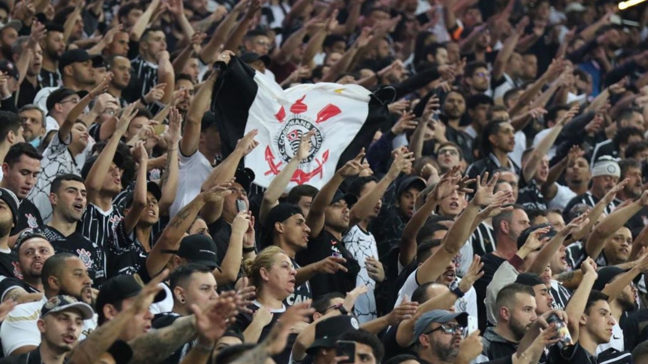 Brasileirão: confira onde assistir Corinthians x Atlético-MG  Lorena Bueri