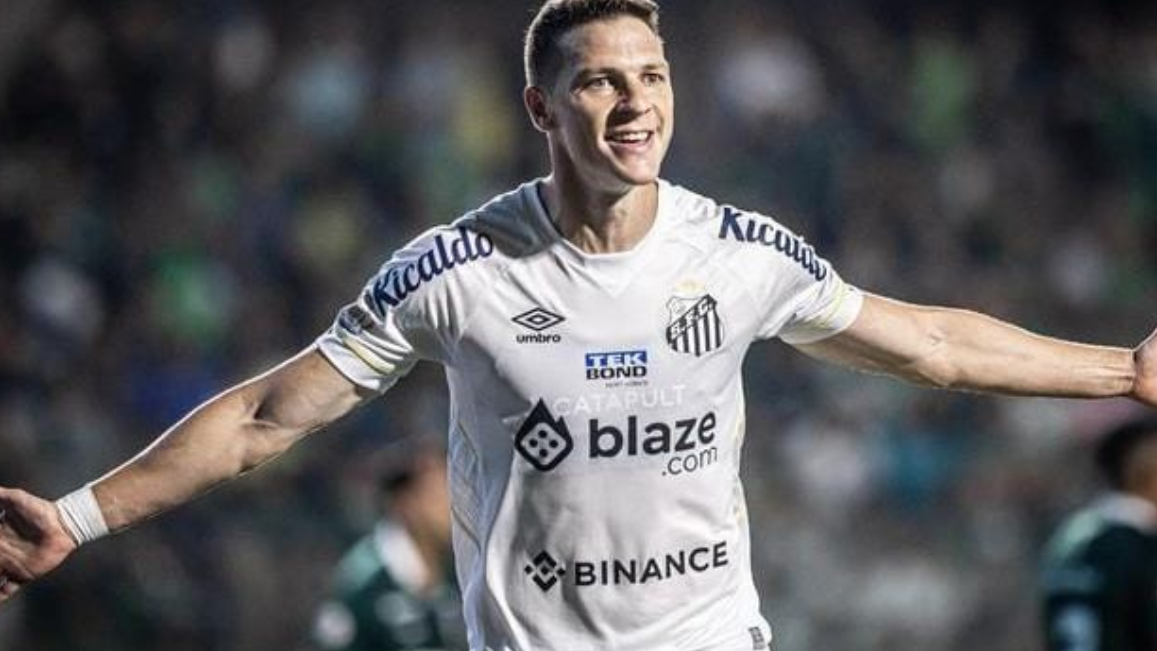 Santos vence o Goiás fora de casa com gol de Julio Furch e respira na luta contra rebaixamento Lorena Bueri