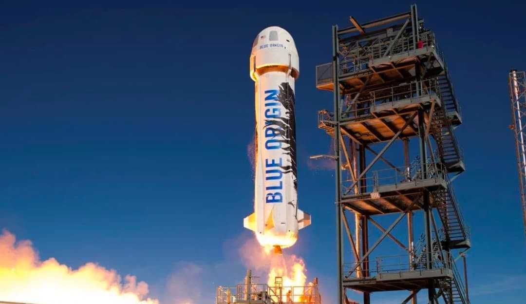 Jeff Bezos fez parte da tripulação de 1º voo suborbital sem piloto Lorena Bueri