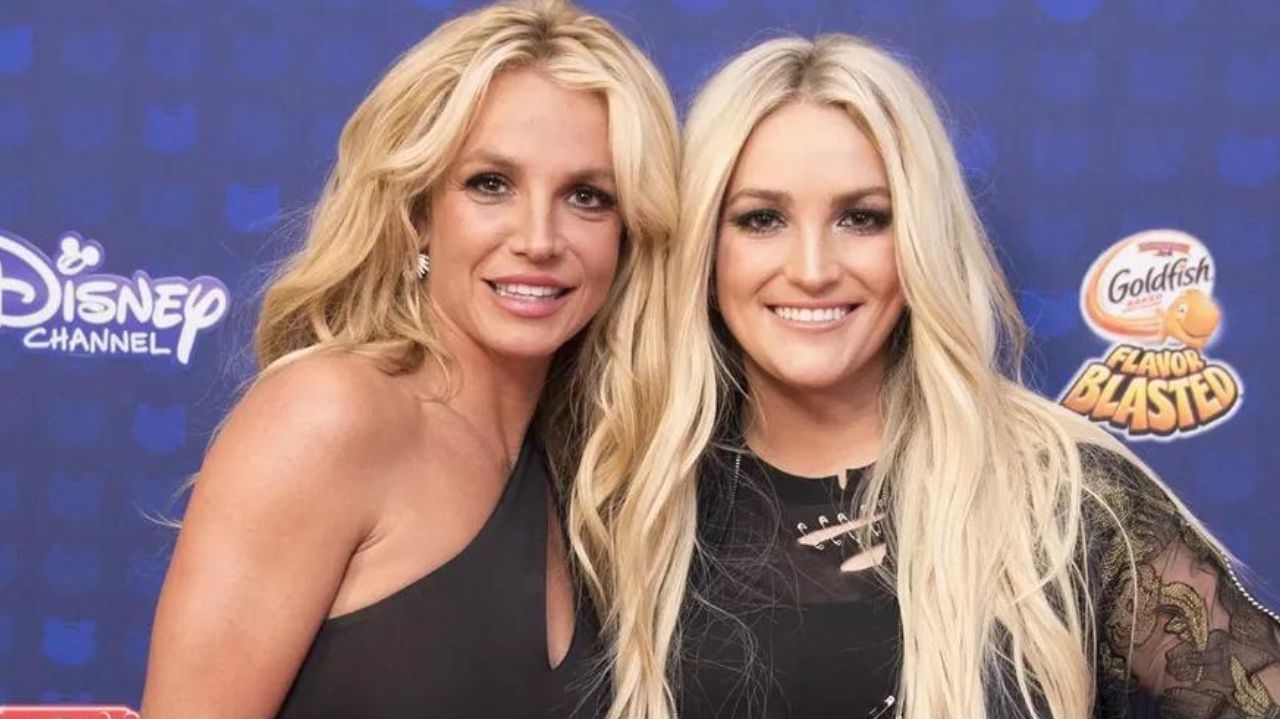 Irmã de Britney Spears fala pela primeira vez após livro lançado  Lorena Bueri
