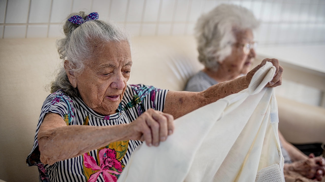 Após queda durante a pandemia, expectativa de vida do brasileiro sobe para 75,5 anos Lorena Bueri