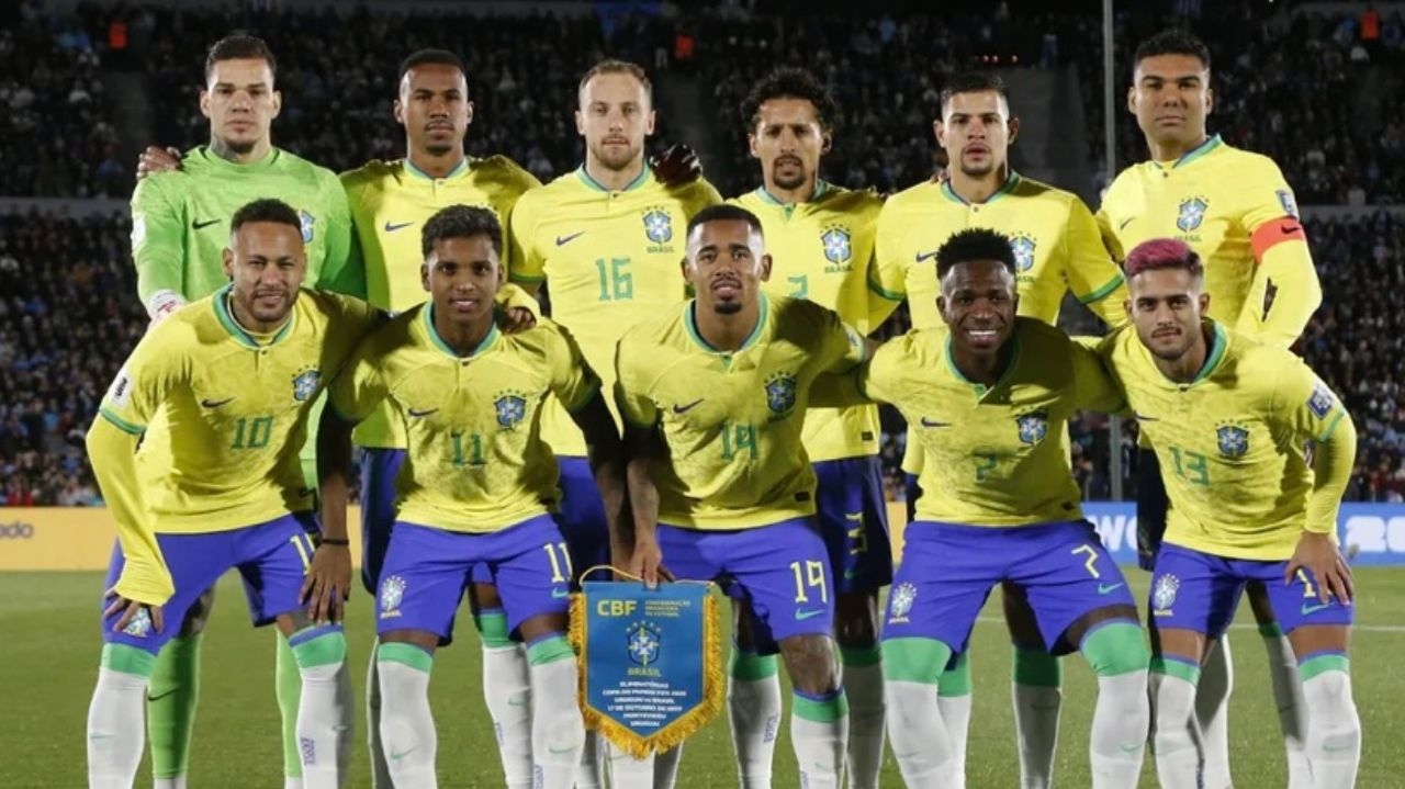 Confederação Brasileira de Futebol - FIM DA SÉRIE DE AMISTOSOS Após dois  amistosos contra Guiné (4x1) e Senegal (2x3), Seleção Brasileira volta a  campo em setembro contra a Bolívia pelas Eliminatórias da