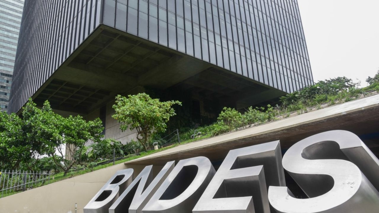 BNDES anuncia investimento de R$ 1 bilhão em projeto crucial na COP28 Lorena Bueri