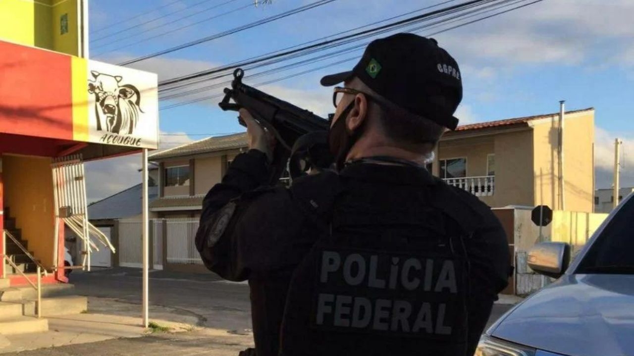   Megaoperação: PF prende 19 pessoas e bloqueia cerca de 66 milhões após vendas de armas Lorena Bueri