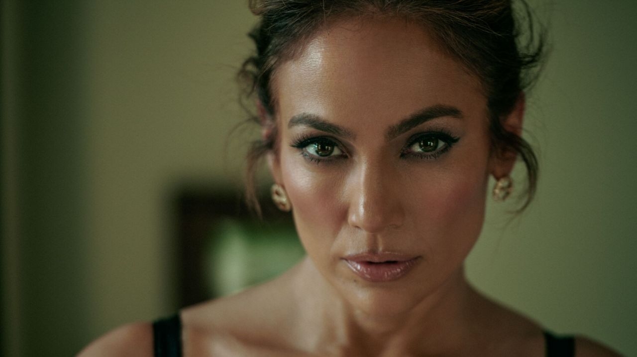 Jennifer Lopez anuncia “Can’t Get Enough”, primeiro single em 10 anos Lorena Bueri