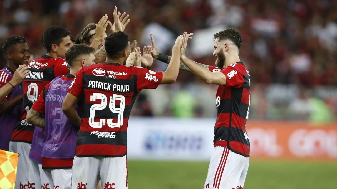 Flamengo encara Tricolor Paulista em busca de 3 pontos Lorena Bueri