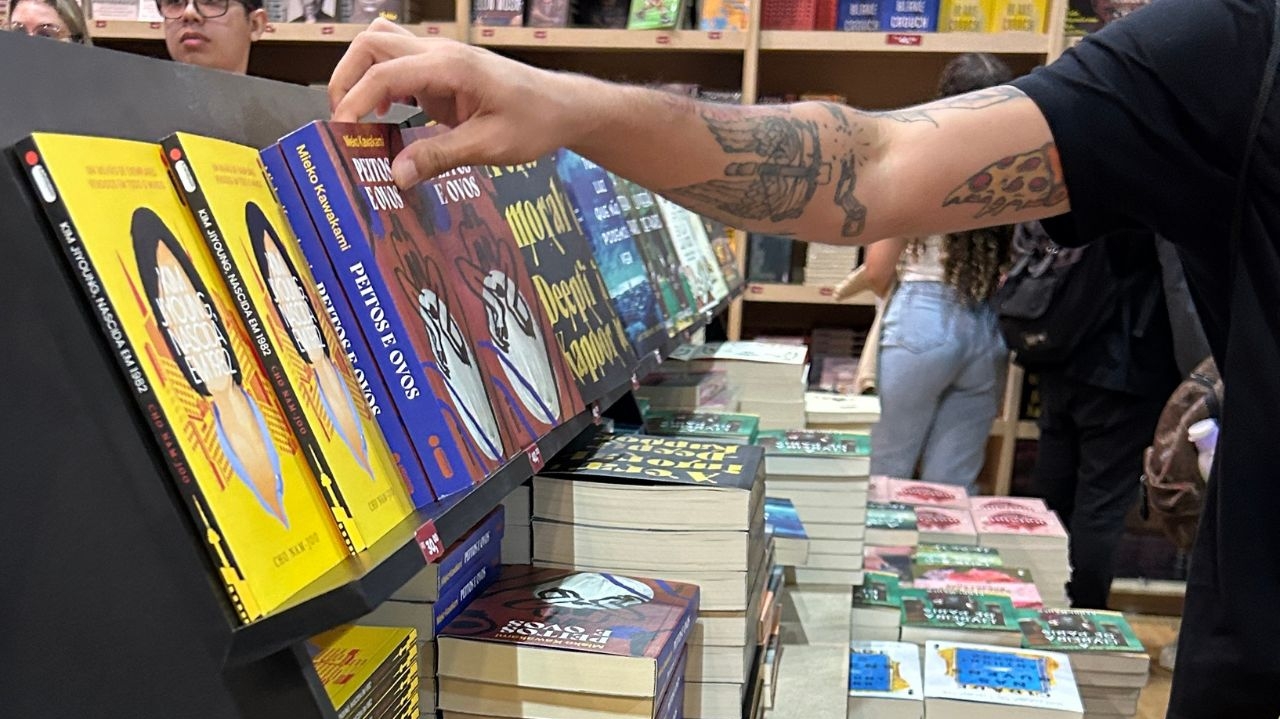 Pesquisa aponta que apenas 16% da população brasileira consomem livros Lorena Bueri