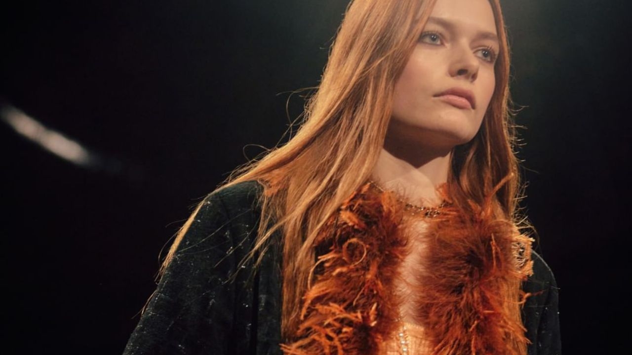  Métier d’Art: Virginie Viard renova o clássico em desfile da Chanel Lorena Bueri