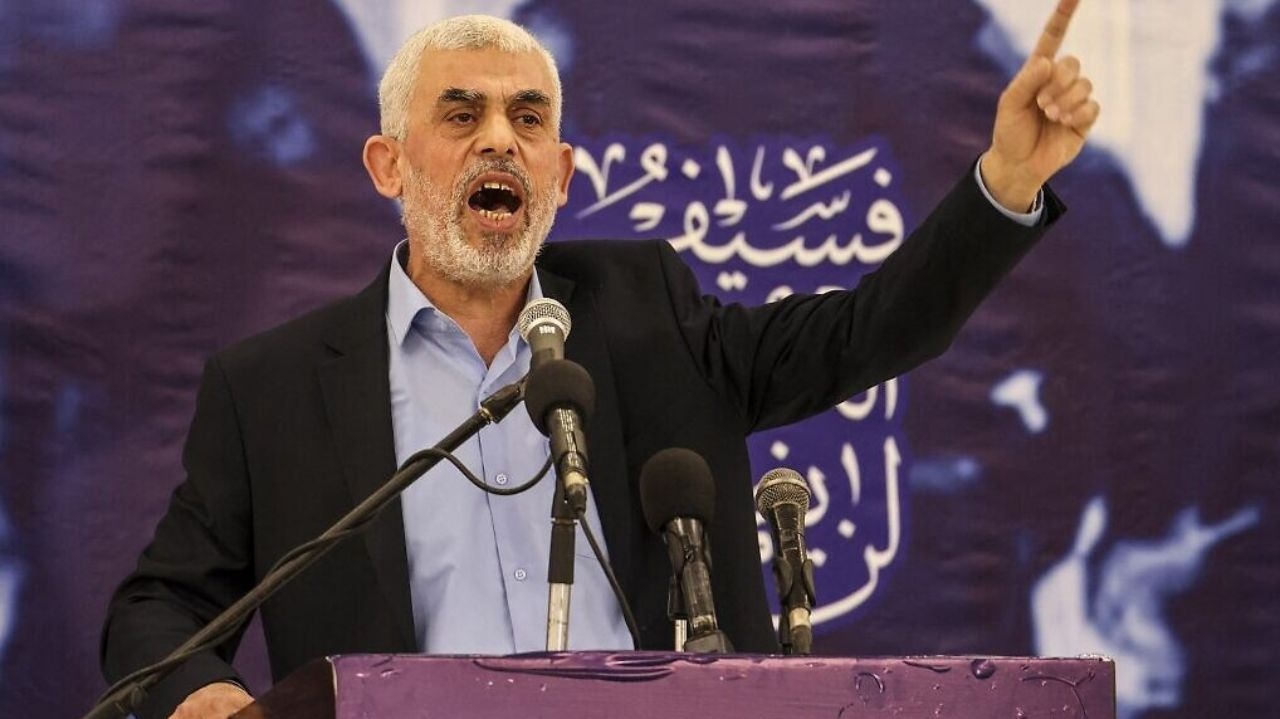 Yahya Sinwar, líder do Hamas, se pronuncia publicamente pela primeira vez desde o início da guerra Lorena Bueri