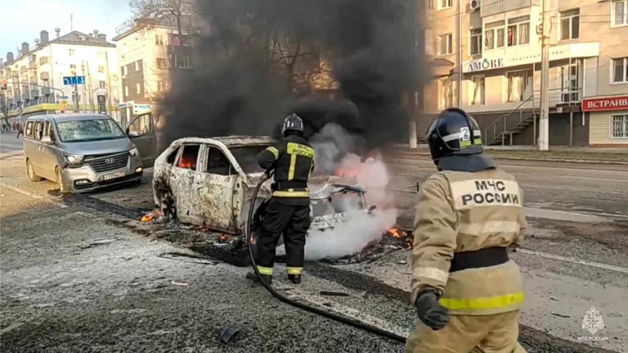 Ataque ucraniano causa a morte de mais de 20 civis em retaliação à Rússia Lorena Bueri