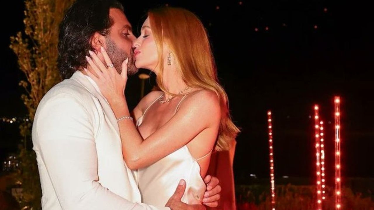 Marina Ruy Barbosa comemora virada do ano beijando seu noivo no Uruguai Lorena Bueri