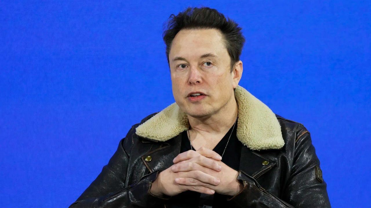 SpaceX é acusada de demitir ilegalmente funcionários que criticaram Elon Musk Lorena Bueri