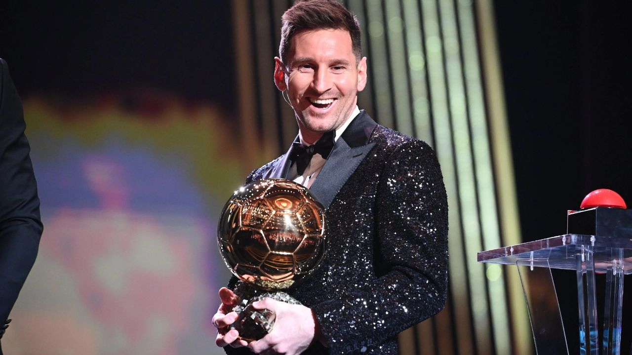 Polícia francesa investiga suposto lobby na vitória de Messi na Bola de Ouro 2021 Lorena Bueri