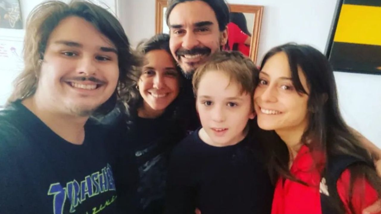 André Gonçalves se acerta com a filha após resolver problema de pensão Lorena Bueri