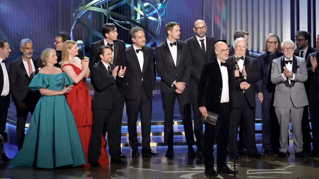 Emmy Awards: 'Succession' vence a categoria Melhor Série de Drama Lorena Bueri