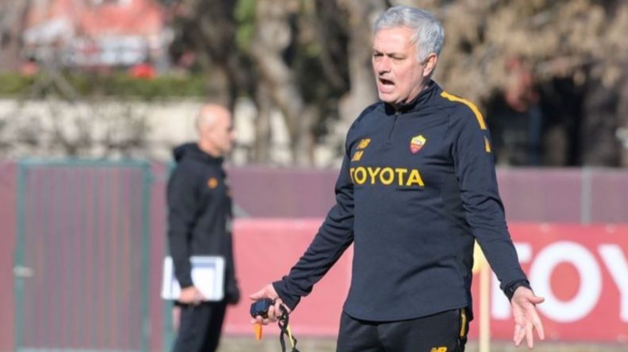 A.S. Roma anuncia saída de José Mourinho após temporada de altos e baixos Lorena Bueri