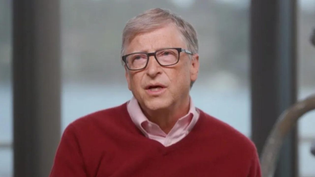 Bill Gates prevê mudanças positivas produzidas pela IA Lorena Bueri