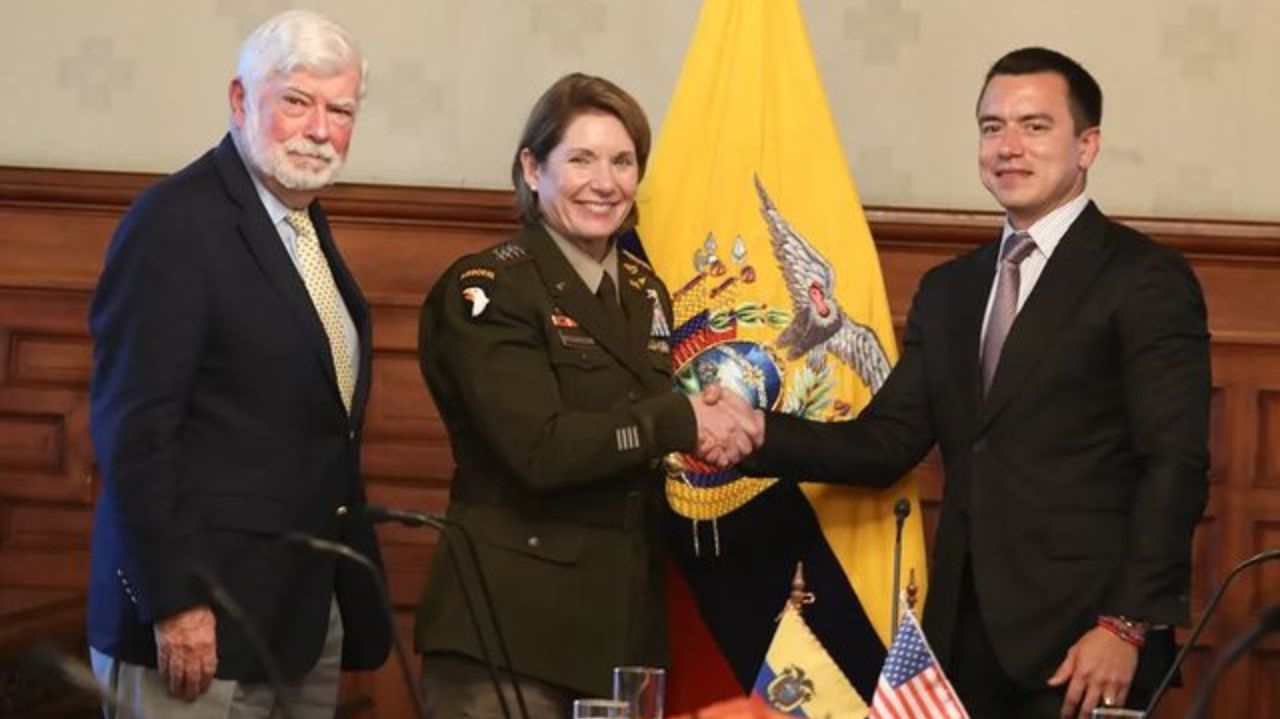 Equador e EUA anunciam acordo de cooperação em segurança Lorena Bueri