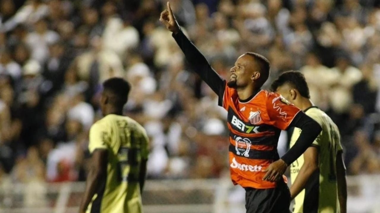 Com gol de Léo Duarte, Ituano vence o Corinthians e consegue a primeira vitória do Paulistão 2024 Lorena Bueri