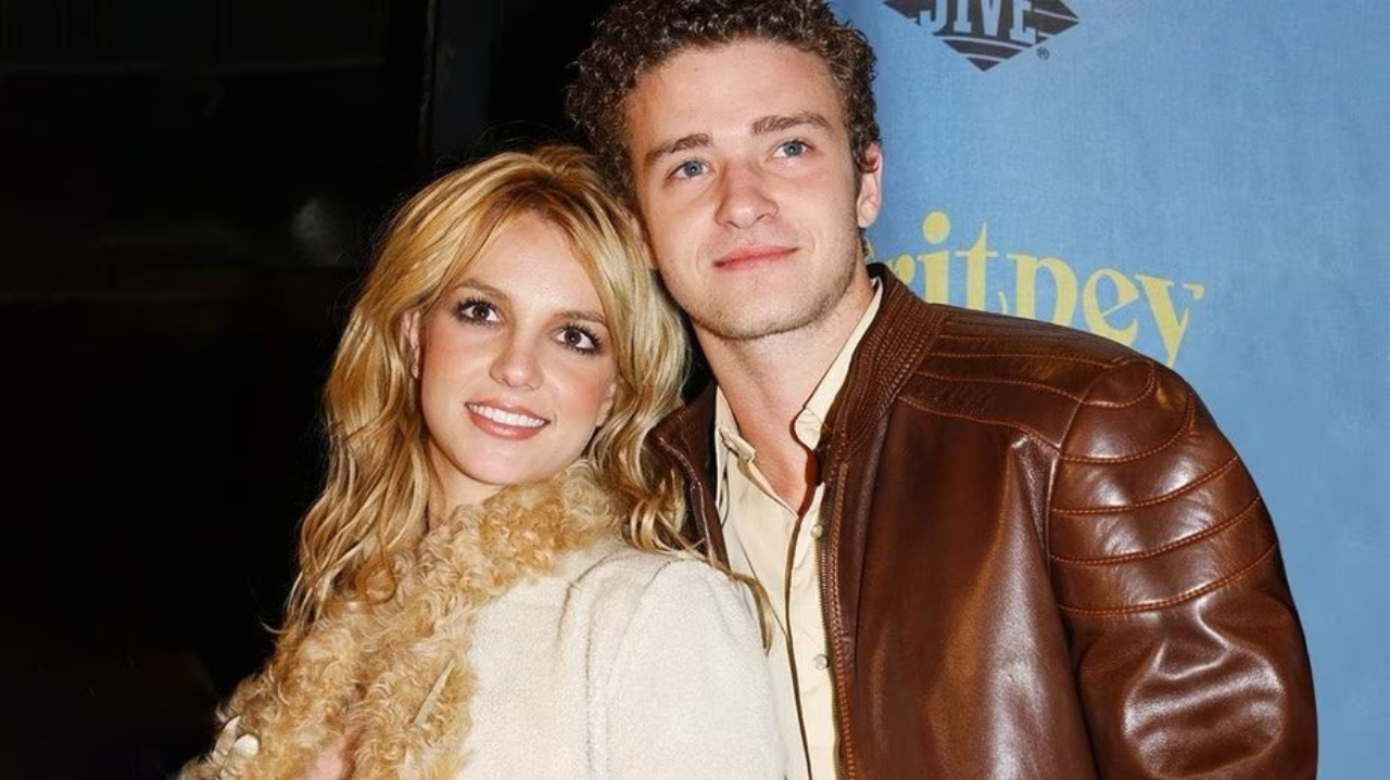 Britney Spears pede desculpas a Justin Timberlake por coisas ditas em seu livro Lorena Bueri