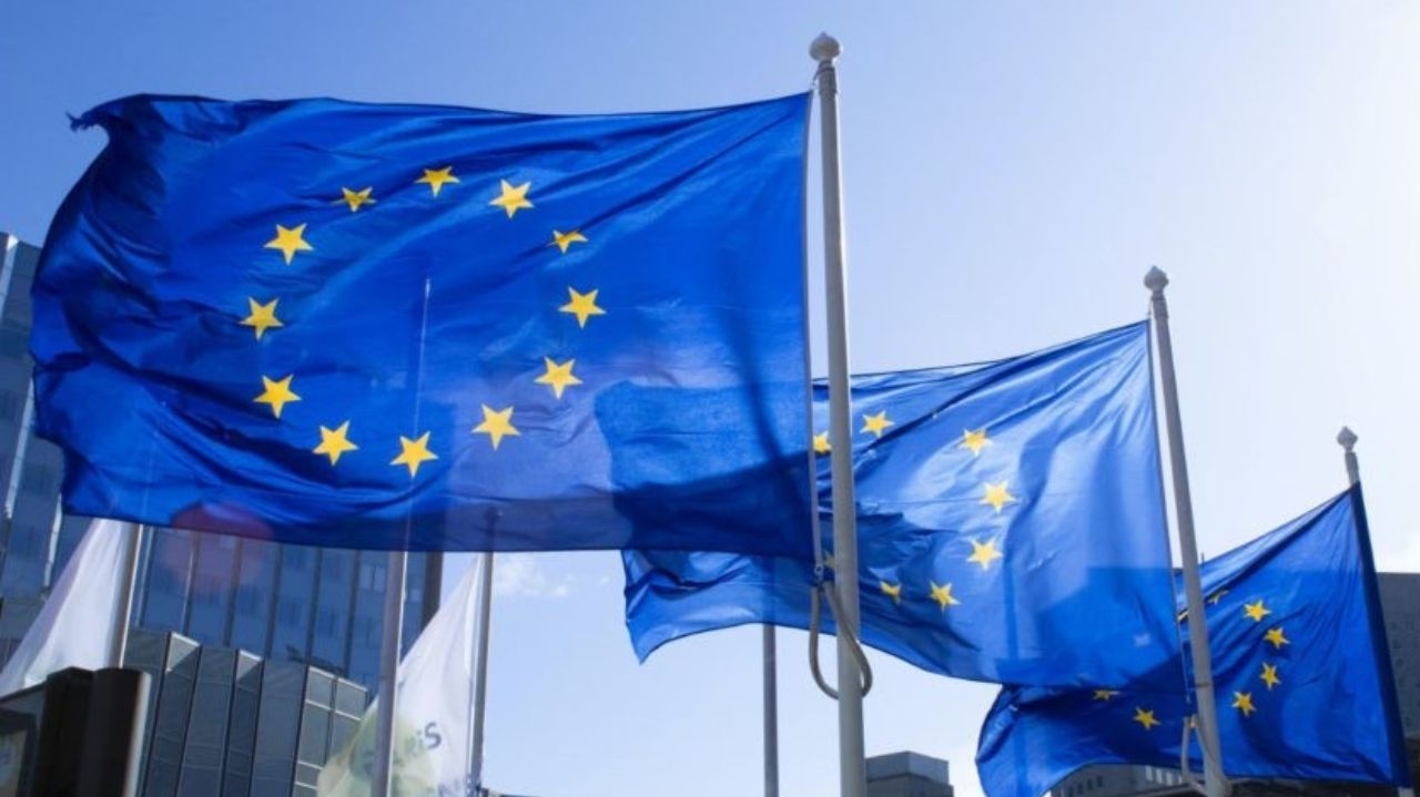 União Europeia pretende realizar missão no Mar Mediterrâneo Lorena Bueri