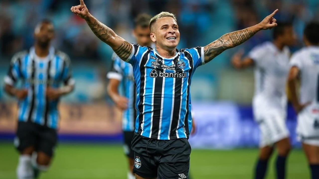 Soteldo pede substituição devido a um problema muscular e preocupa o Grêmio Lorena Bueri