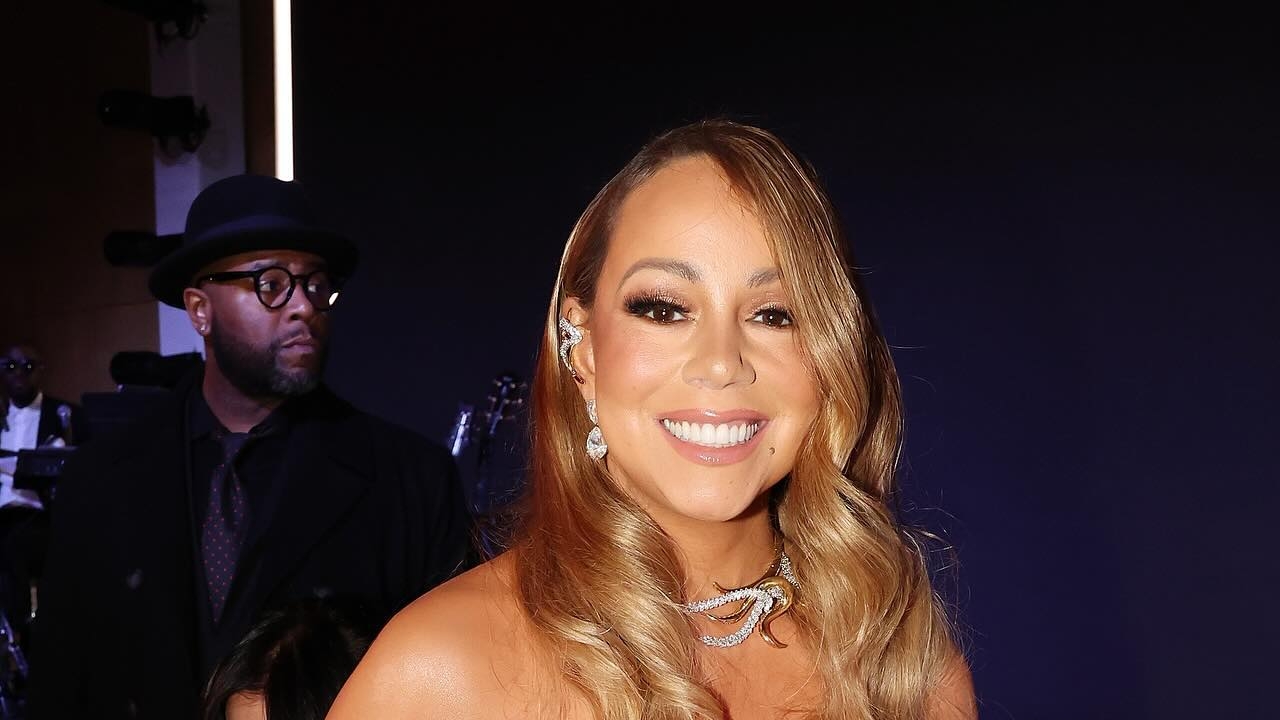 “Não vejo um há tanto tempo”, brinca Mariah Carey ao levar Grammy para casa após 20 anos Lorena Bueri