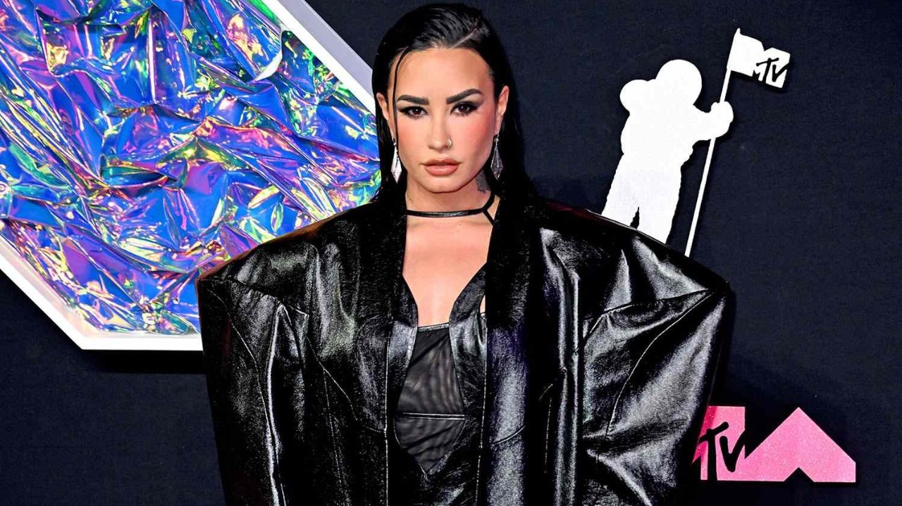 Demi Lovato fala sobre recuperação de overdose que sofreu em 2018 Lorena Bueri