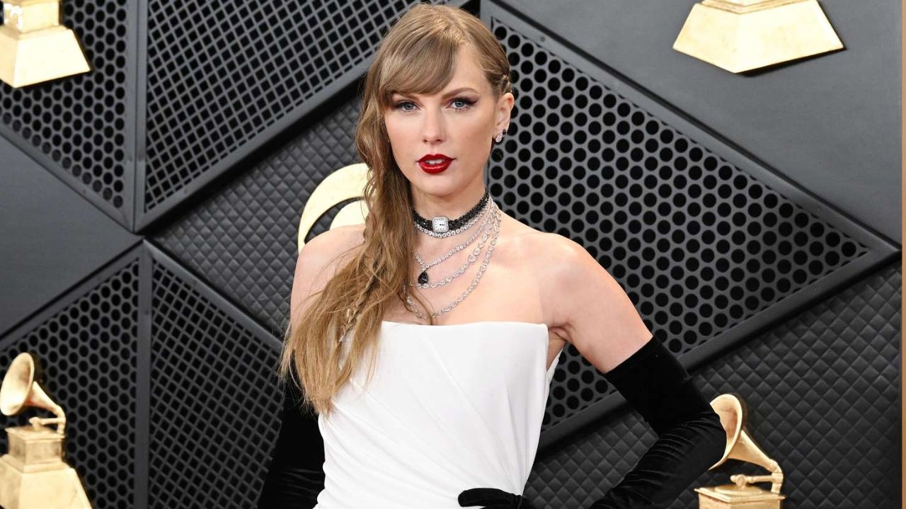Grammy Awards: Taylor Swift anuncia lançamento de novo álbum durante a premiação  Lorena Bueri