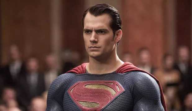 Rumores apontam que Henry Cavill não vai aparecer como Superman no filme 'The Flash' Lorena Bueri