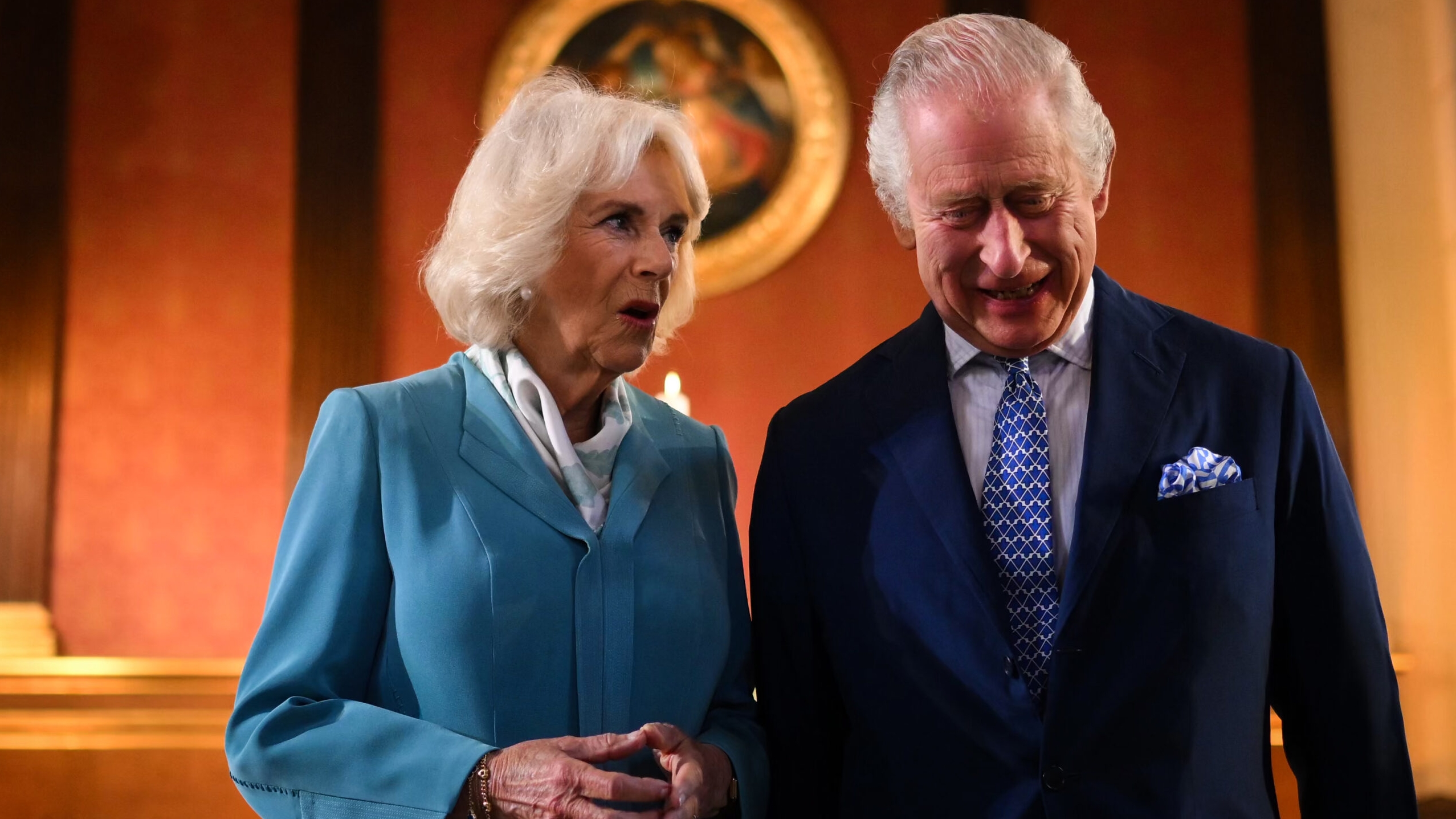 Rainha Camilla se pronuncia sobre a condição de saúde de Charles III Lorena Bueri
