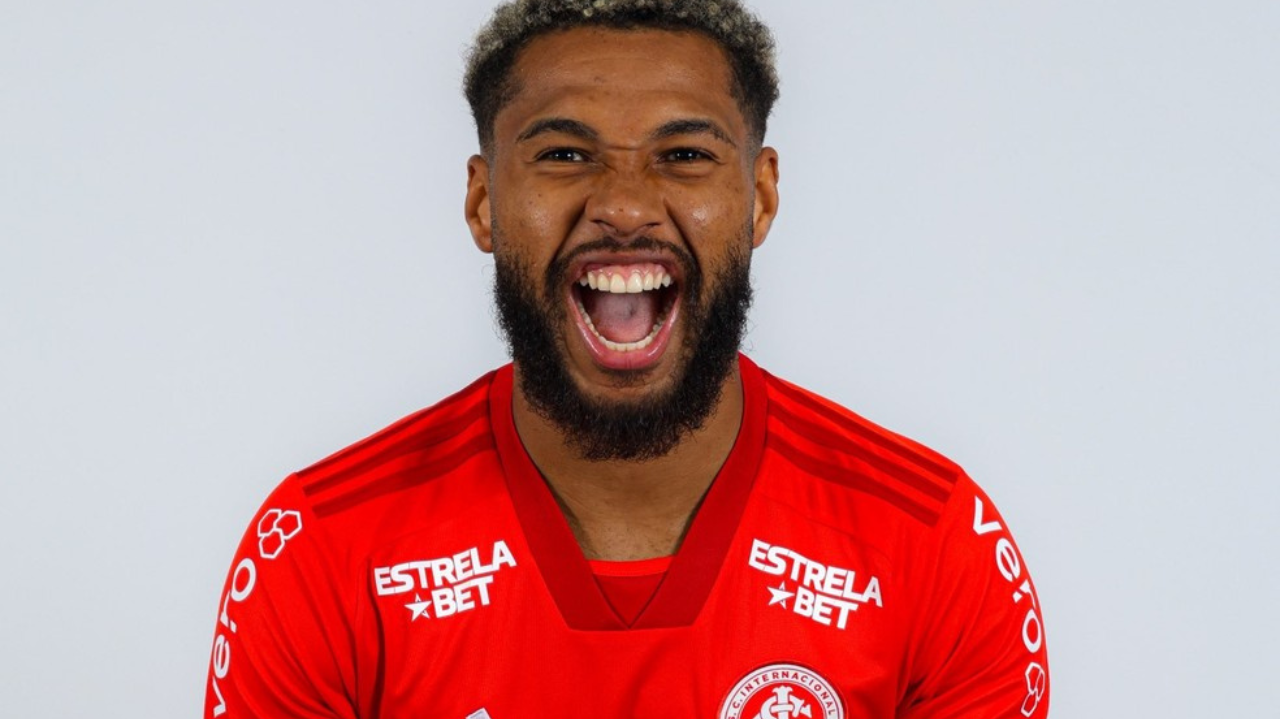 Mercado da bola: SC Internacional anuncia a contratação do atacante Wesley Lorena Bueri