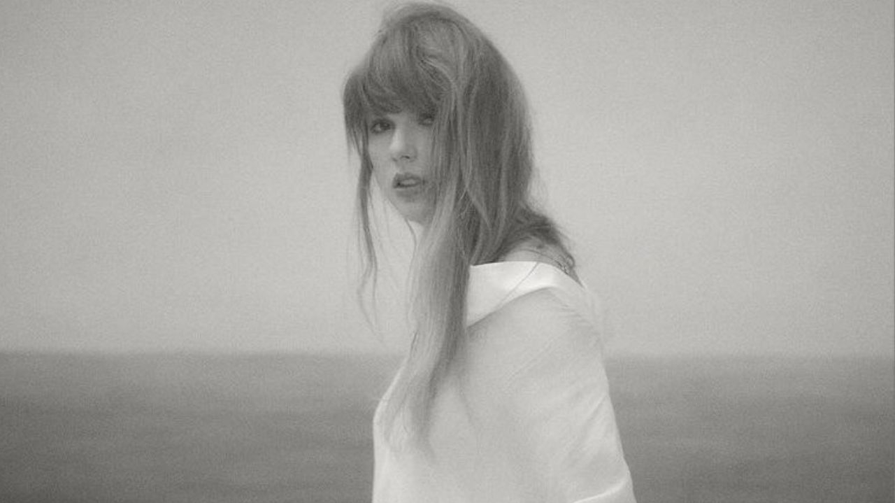 Taylor Swift anuncia capa alternativa de “The Tortured Poets Department” Lorena Bueri