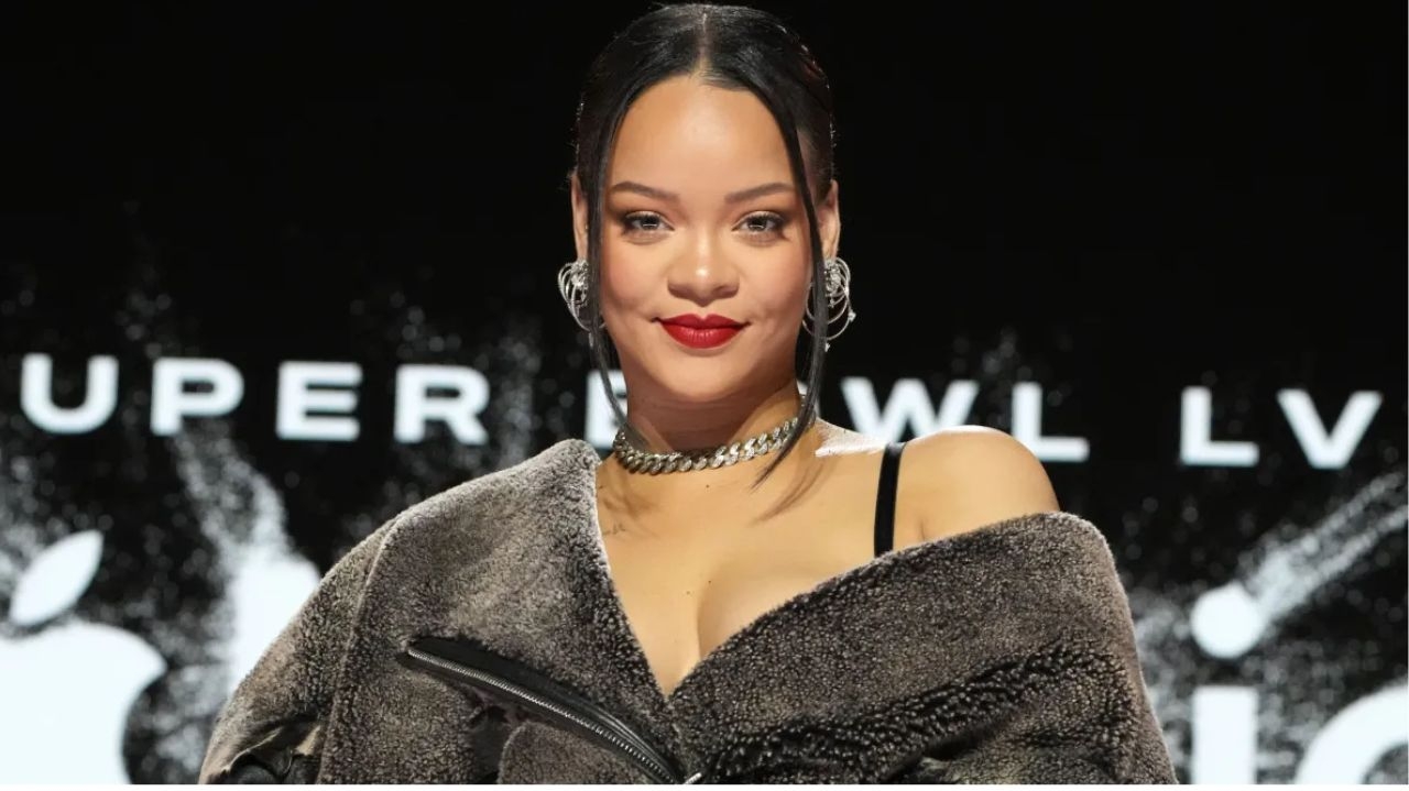 Rihanna faz show em pré-casamento do herdeiro do homem mais rico da Ásia Lorena Bueri